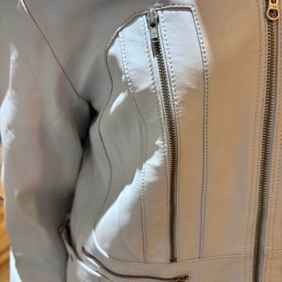 Bloomingdales white leather jacket designer zippers XL - Picture 3 of 4